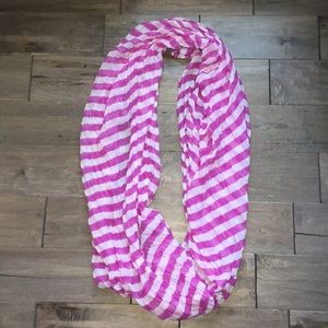 A purple and white scarf.